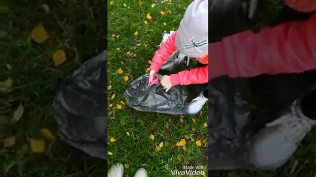 Проверяю идею канала "its mamiks" Парашют из мусорных пакетов. смотреть онлайн