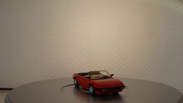 Ferrari Mondial Cabrio (1983) 1/43 смотреть онлайн