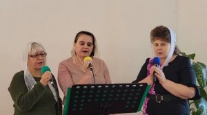 Тихо в Аравии,росами ранними...исполнение сестер ц. Дом Отца