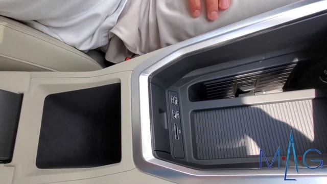 Audi E-tron - Wireless Charger смотреть онлайн