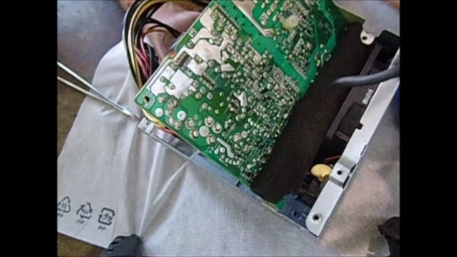 Remont-bloka-pitaniya-komputera