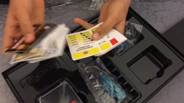 Обзор распаковка игры Монополия с банковскими картами Monopoly Hasbro with credit cards смотреть онлайн