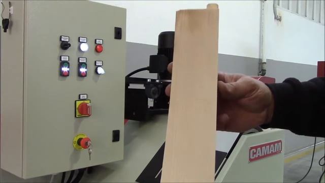 Как работает шлифовальный станок для ножек и спинок стульев CAMAM 75 RU смотреть онлайн