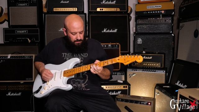 Fender CS Strat 55 Tomatillo - Guitare Village смотреть онлайн