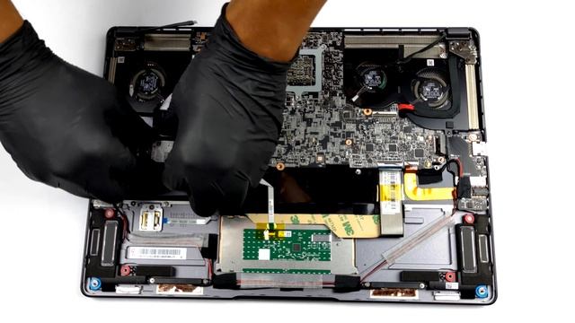 ?️ MSI Creator Z16 (A11Ux) - disassembly and upgrade options смотреть онлайн