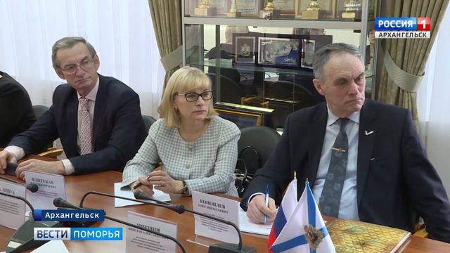 В областном Собрании обсудили реализацию государственной политики в сфере образования за 2017 год смотреть онлайн