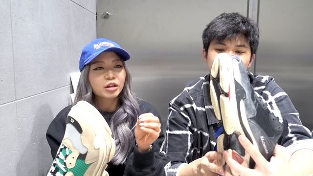BALENCIAGA TRIPLE S UNBOXING + REVIEW смотреть онлайн