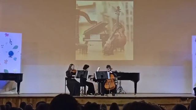 Филипп Шарвенка "Скерцо из трио до минор, опус 100" смотреть онлайн