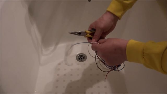 Устраняем засор в ванной за одну минуту. смотреть онлайн