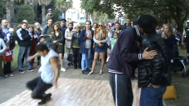 Сочи. День города. (3-я часть) Брейк-данс - сумашедший уличный танец. (18 ноября 2017 года) смотреть онлайн