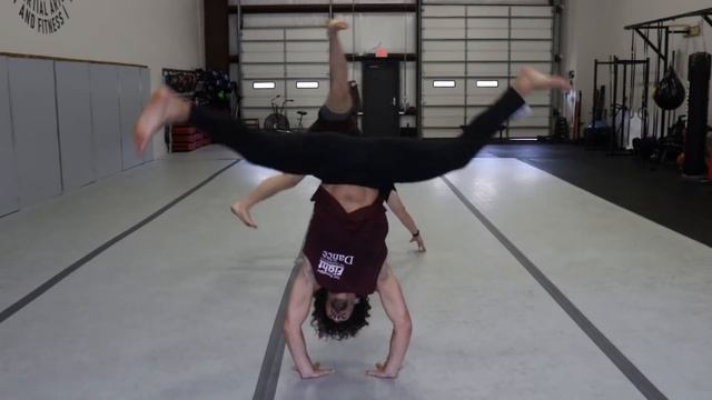 I Tried Capoeira for 1 Full Day... смотреть онлайн