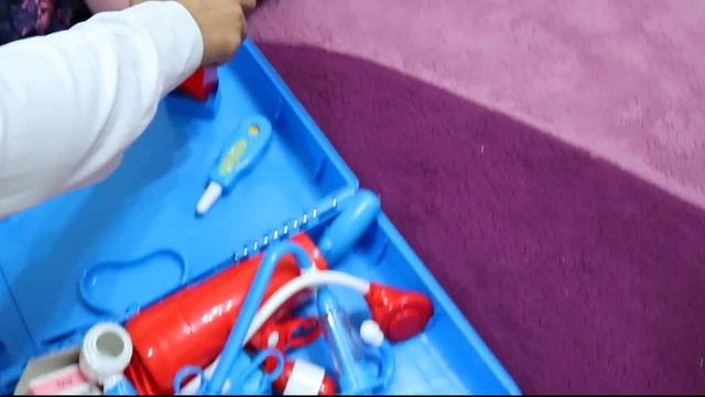 الدكتورة تعالج شفا بعد ما تسممت!! смотреть онлайн