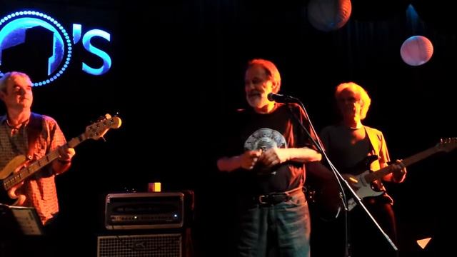 The 7th Sons - Little Red Rooster with George on harmonica смотреть онлайн