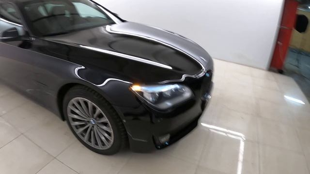 BMW 7 серии V (F01/F02/F04) Рестайлинг 750Li xDrive 4.4 AT (450 л.с.) 2012 смотреть онлайн