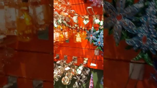 современные елочные игрушки в магазинах Европы часть 3 смотреть онлайн