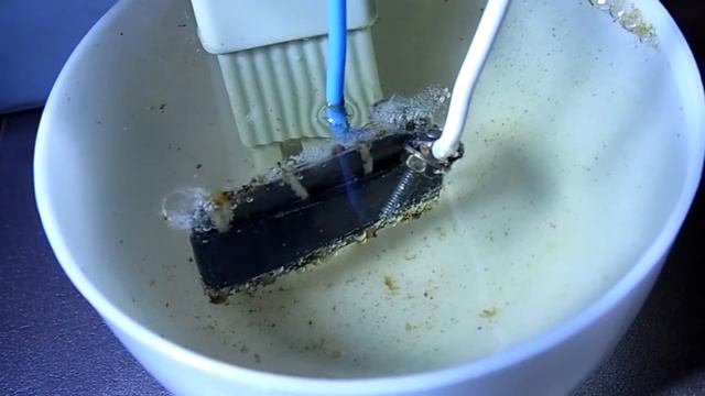 Вольтролиз. Разложение воды на водород и кислород минимальным током. смотреть онлайн