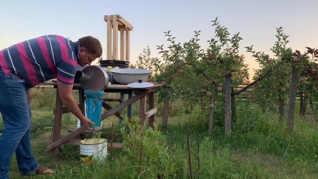 Самый лучший пресс для отжима сока! / The best press for squeezing apple juice! смотреть онлайн