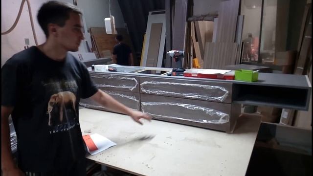 Jet Box Ultra Push Open смотреть онлайн