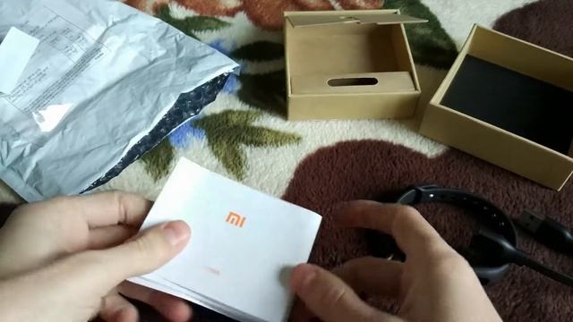 Фитнес-браслет Xiaomi Mi Band 1S Pulse смотреть онлайн