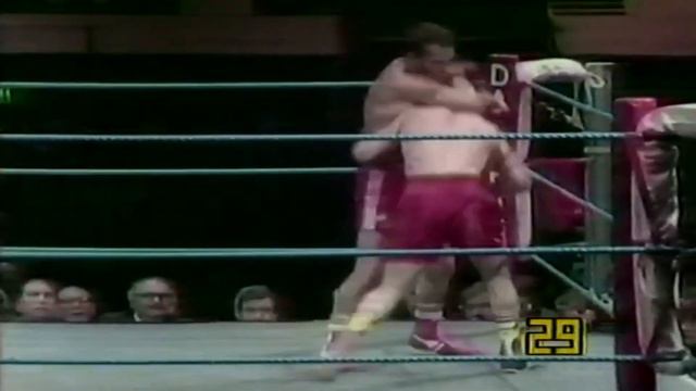 WOW!! WHAT A FIGHT - Vito Antuofermo vs Alan Minter II, Full HD Highlights смотреть онлайн