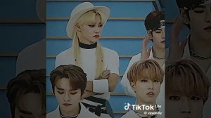 ревность хенликсов💞