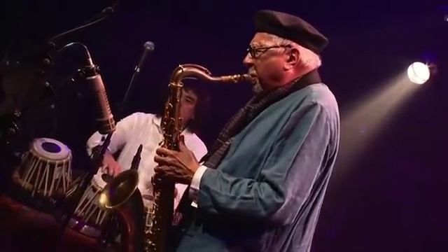 Charles Lloyd, Eric Harland and Zakir Hussain at Jazz sous les Pommiers festival, May 4th, 2013 смотреть онлайн
