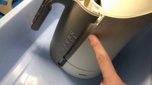 чайник Braun WK 300 тече