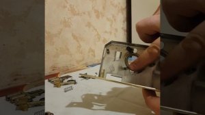 Ремонт защёлки дверного замка KALE