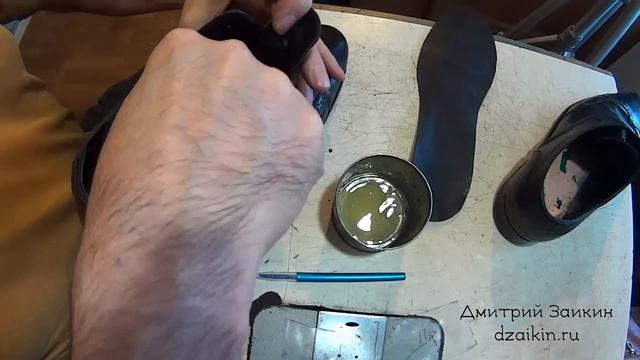 Заканчиваем работу с LOUIS VUITTON замена задников, стелек, уход. Ремонт обуви смотреть онлайн