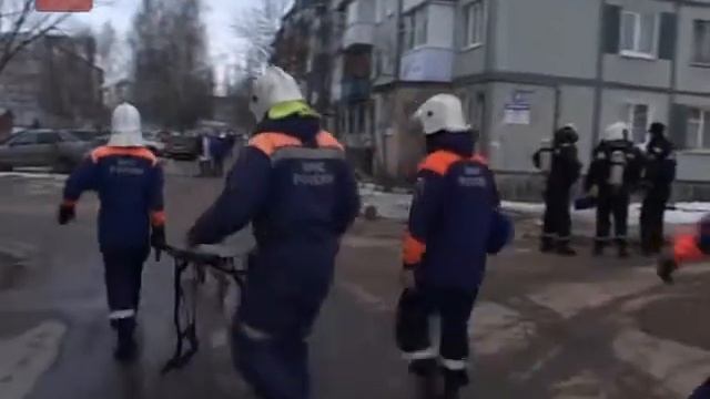 Учения по спасению при обрушении многоэтажного дома смотреть онлайн