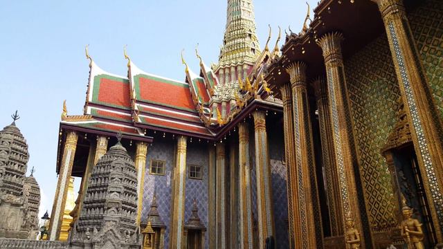 BANGKOK - Wat Phra Kaew Temple (gennaio 2016)