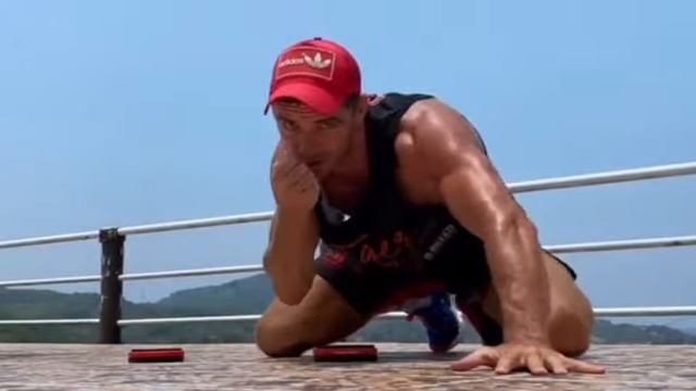 Тренажёр для рук Double Punch смотреть онлайн