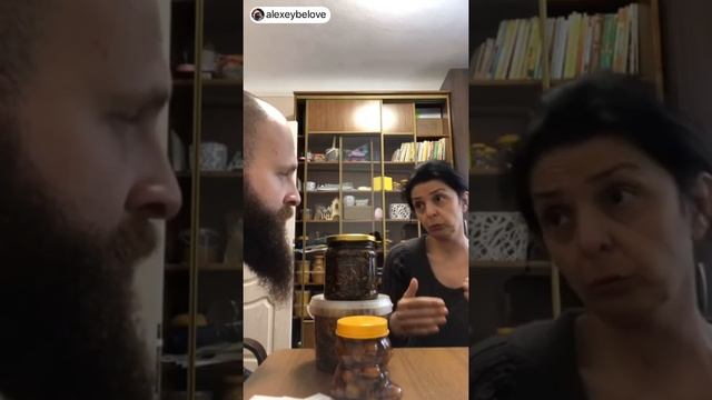 ВОСКОВАЯ ОГНЕВКА (МОЛЬ) О пользе и способах применения. Фрагмент беседы смотреть онлайн