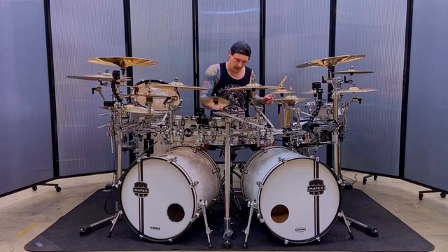 26 SIMPLE MINDS - SHE'S A RIVER - DRUM COVER