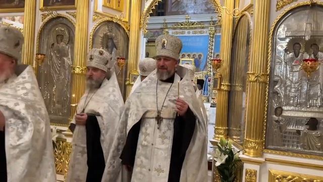 Вечернее Богослужение накануне Крещения Господня 18.01.2023 смотреть онлайн