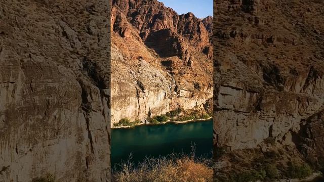 Вы посмотрите какой цвет воды! Река Нарын. Кыргызстан смотреть онлайн