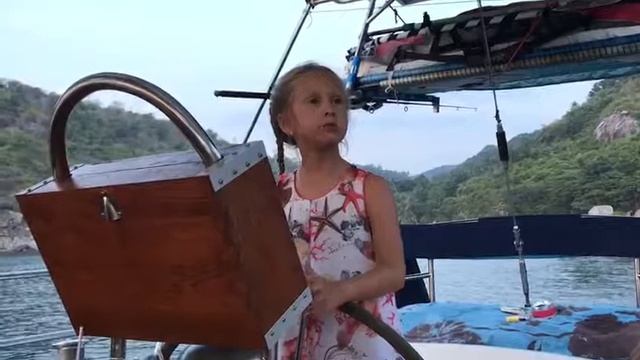 Отдых на яхте с детьми. Пхукет, Таиланд. смотреть онлайн