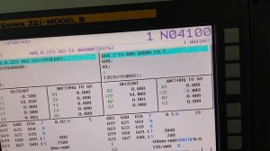 G84 цикл нарезания резьбы метчиком или плашкой. Фанук.