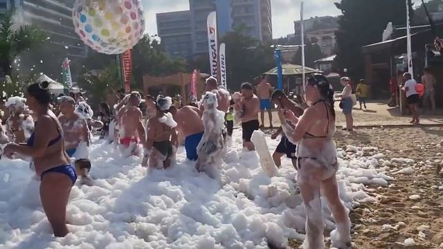Asta da escapadă, la dansul cu...zăpadă! смотреть онлайн
