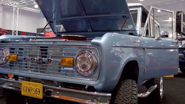Gramp's '69 Ford Bronco - Custom Bronco Restoration смотреть онлайн