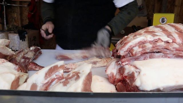 Butchering Pigs At Home смотреть онлайн