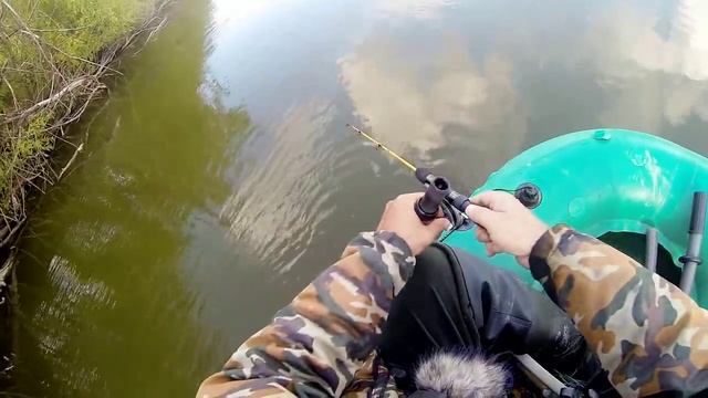 Ловля щуки с лодки в отвес. смотреть онлайн