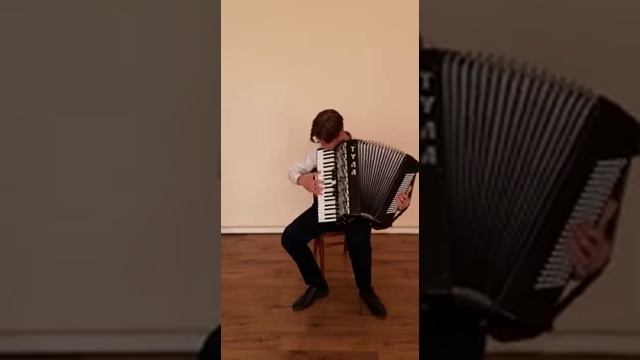 Кирсанов Михаил 14 лет А. Полонский фокстрот " Цветущий май". смотреть онлайн