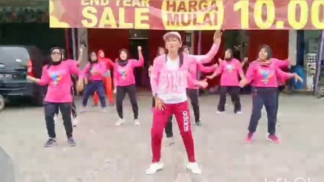 Senam zumba mudah di ikuti //INNA - UP //Dance fitness//Tiktok viral смотреть онлайн