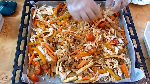 Куриное грудинка или индейка с овощами (Мукпац) смотреть онлайн