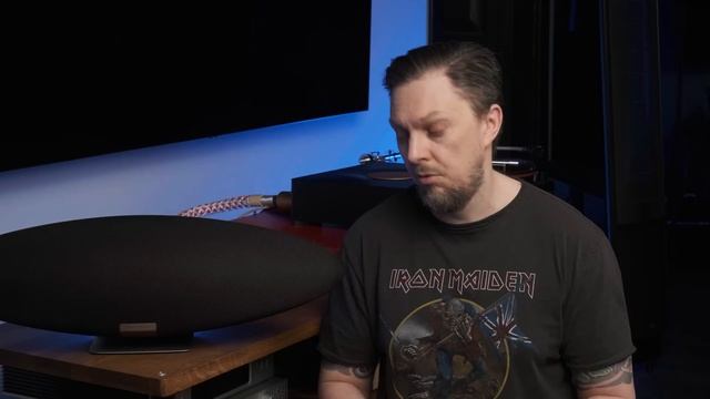 Беспроводной музыкальный центр XXI века Bowers & Wilkins Zeppelin смотреть онлайн