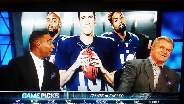 Coach Mike Ditka Farts смотреть онлайн