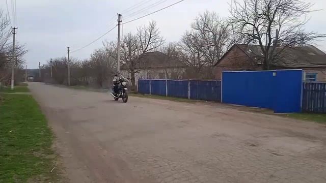 Покатушки на иж планете, дал газку улетел номер по дороге (( смотреть онлайн