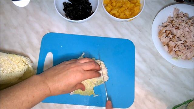 Салат с копченой куриной грудкой и ананасами . ВКУСНЕЙШИЙ САЛАТ АНАНАСАМИ! смотреть онлайн