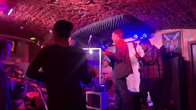 Fil Klibanov & Evgeniy Lamba Band - Blue Suede Shoes смотреть онлайн